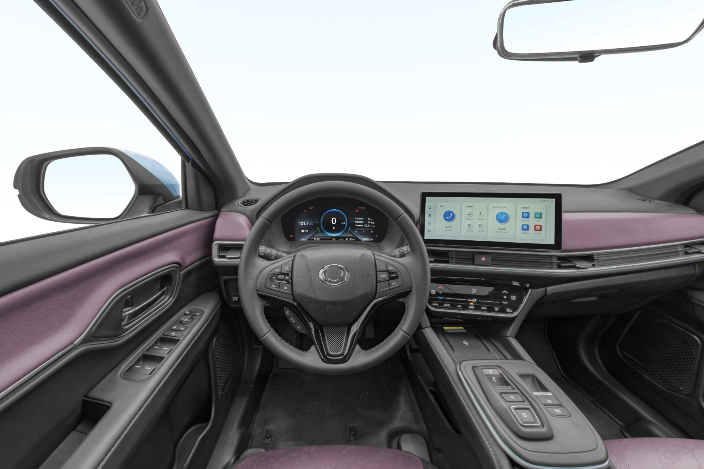 Огляд салону Honda M-NV