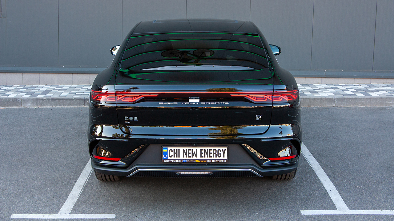 BYD Han EV Flagship black - фото 6