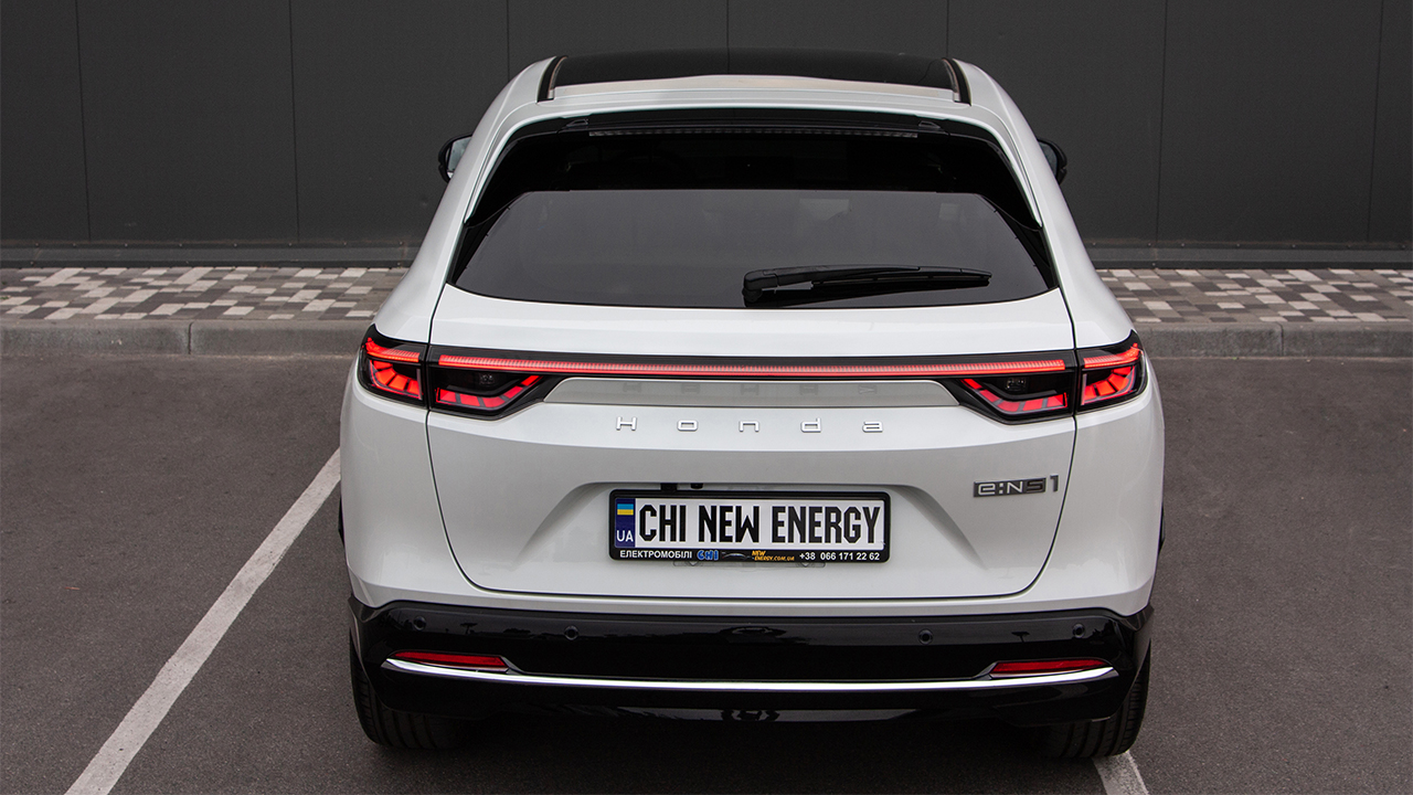 Honda e:NS1 e-Border white - фото 5
