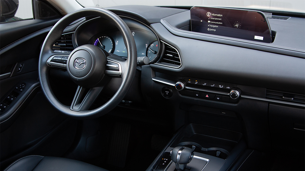 Mazda CX-30 EV Driving blue - фото салон