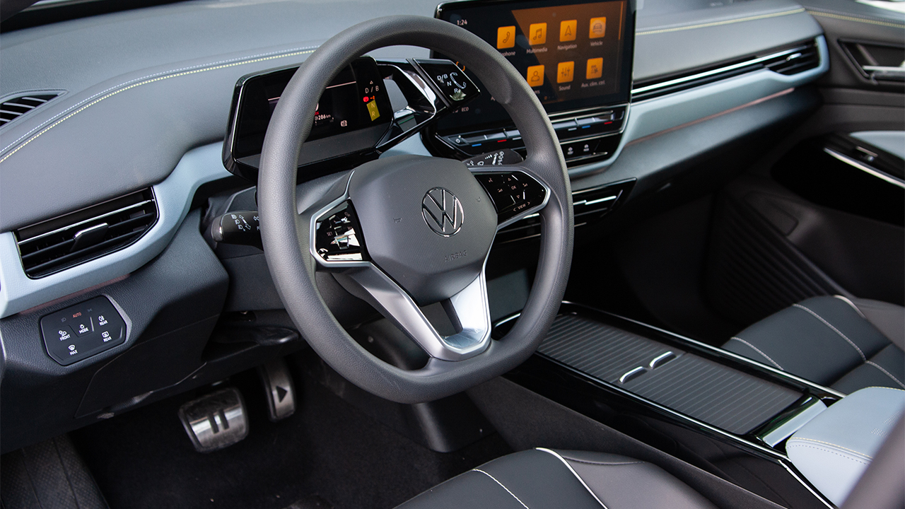 Volkswagen ID.4 X Pure Plus gray - фото салон 2