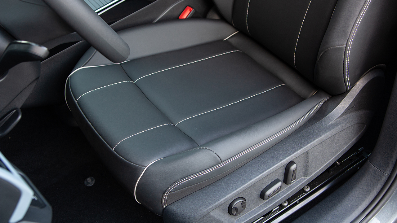 Volkswagen ID.4 X Pure Plus gray - фото салон 7