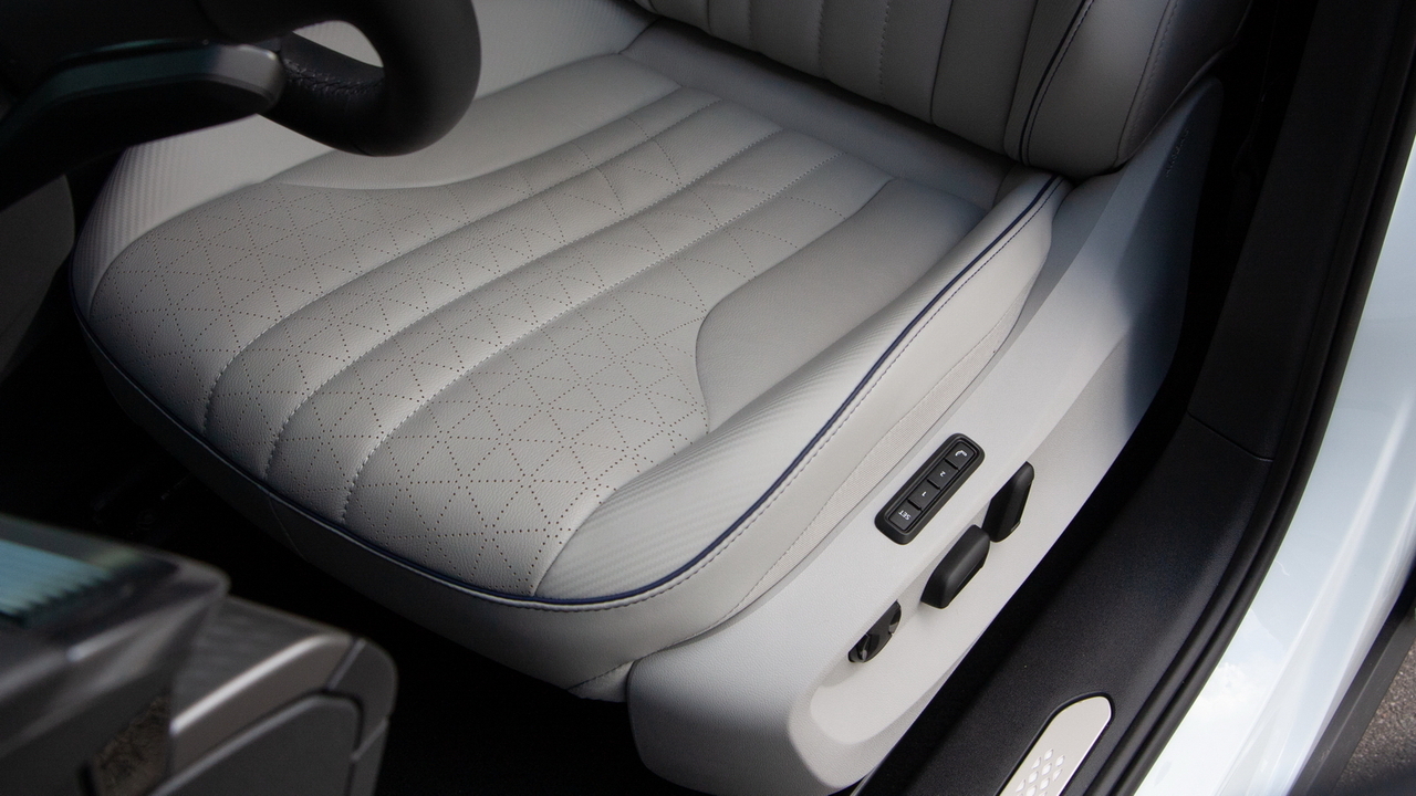 Volkswagen ID.6 X Prime white - фото салон 10