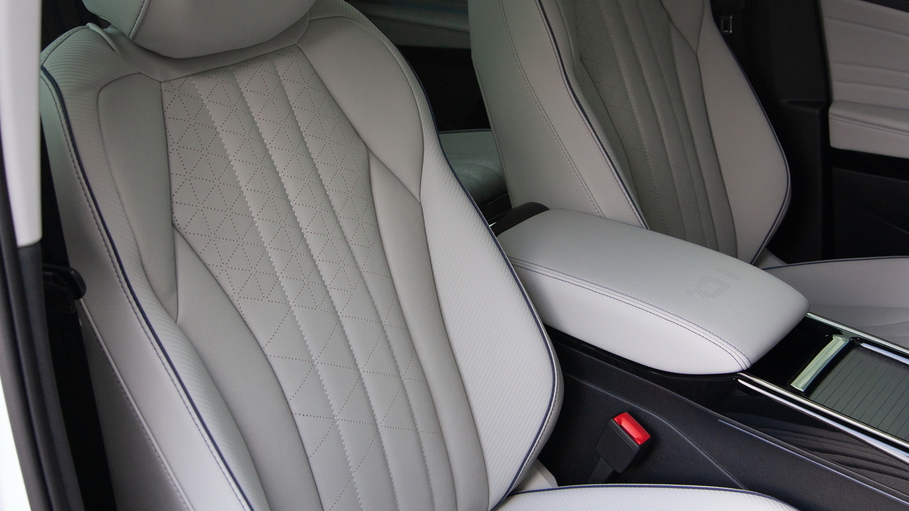 Volkswagen ID.6 X Prime white - фото салон 12
