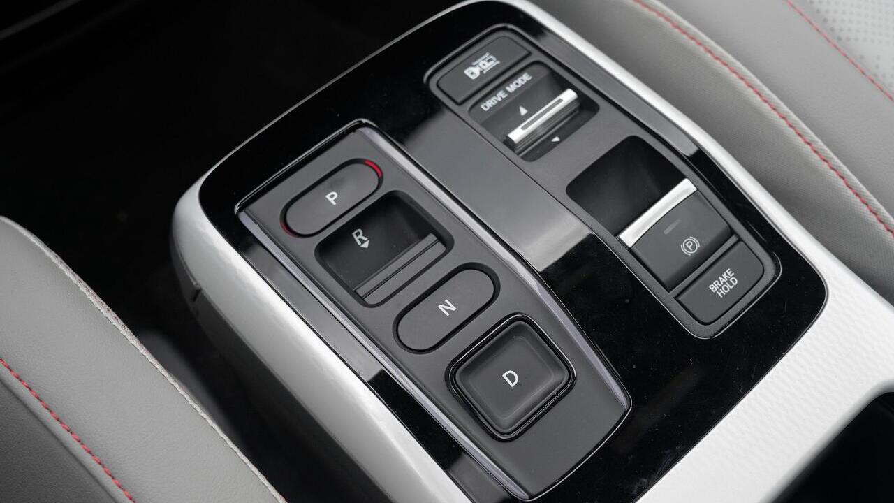 Honda e:NS2 Control gray - фото салон 4