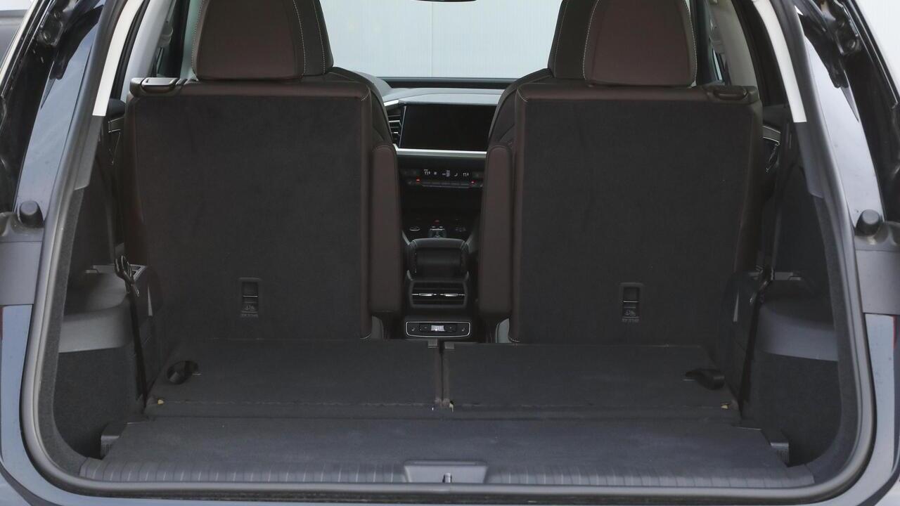 Audi Q5 e-tron 50 Quattro Brilliant black - фото салон 14