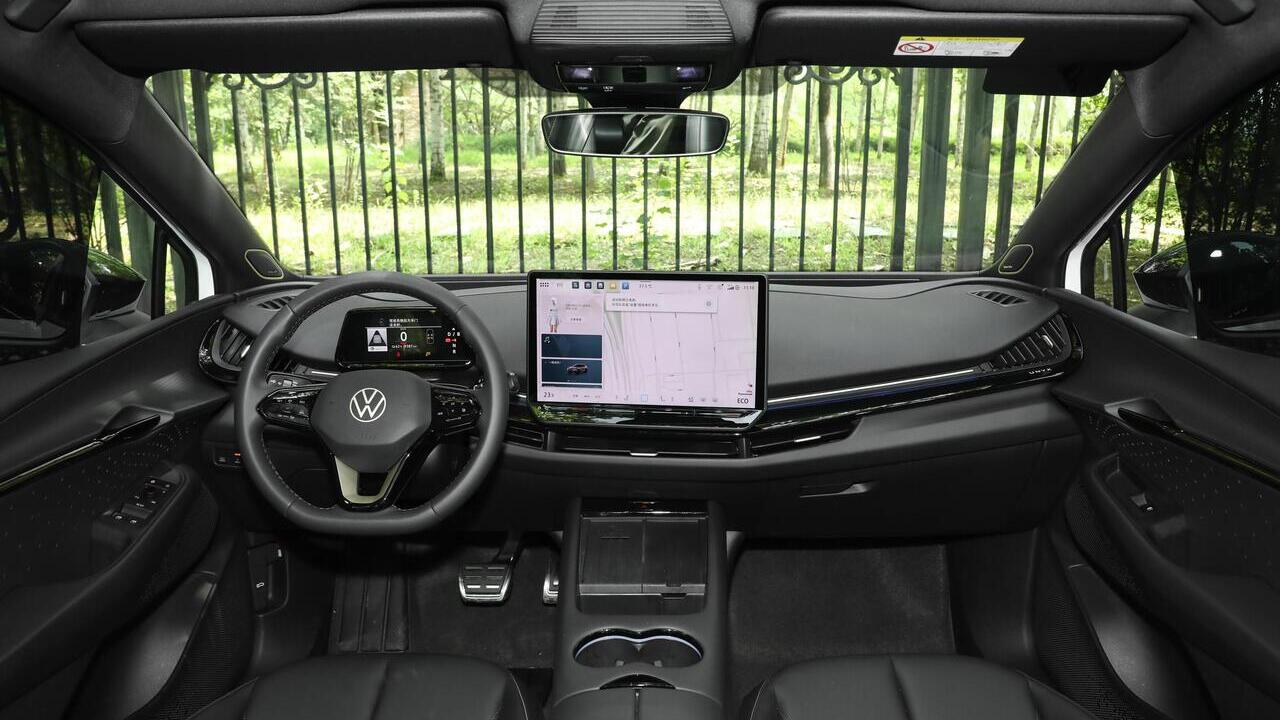 Volkswagen ID. UNYX Ultra white - фото салон 3