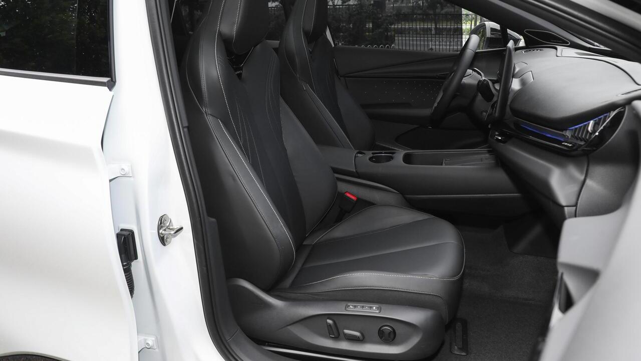 Volkswagen ID. UNYX Ultra white - фото салон 6