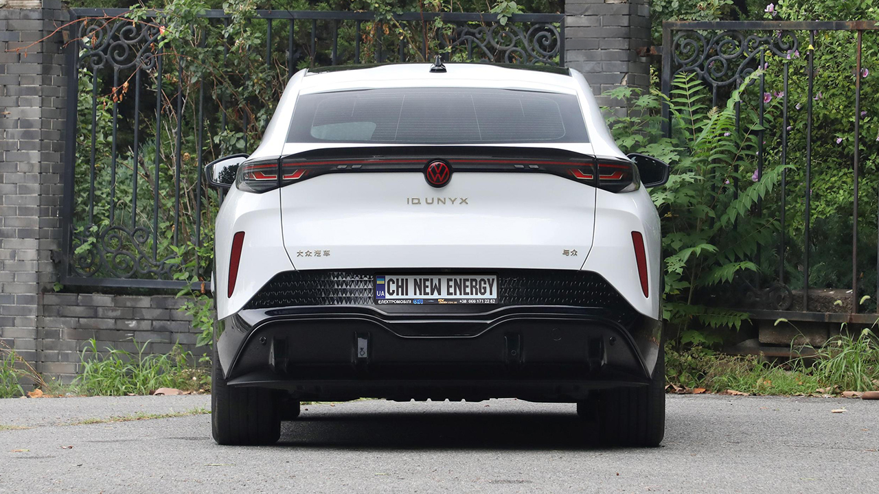 Volkswagen ID. UNYX Ultra white - фото 4