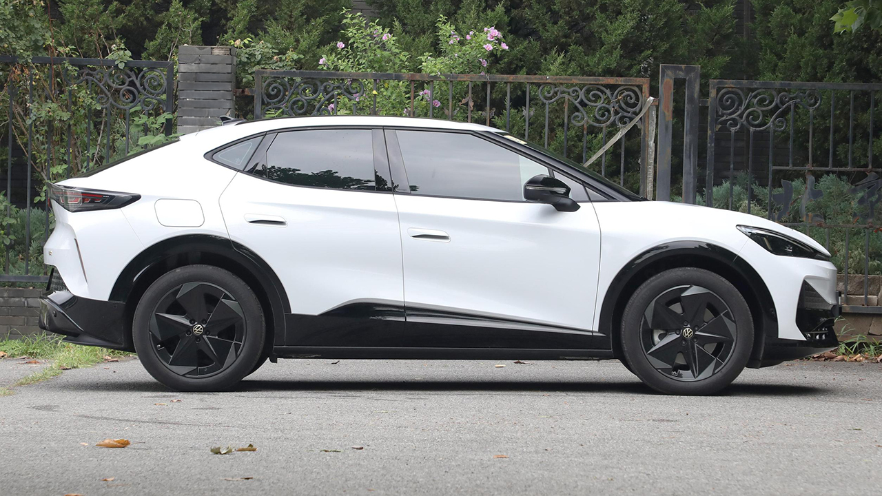 Volkswagen ID. UNYX Ultra white - фото 6