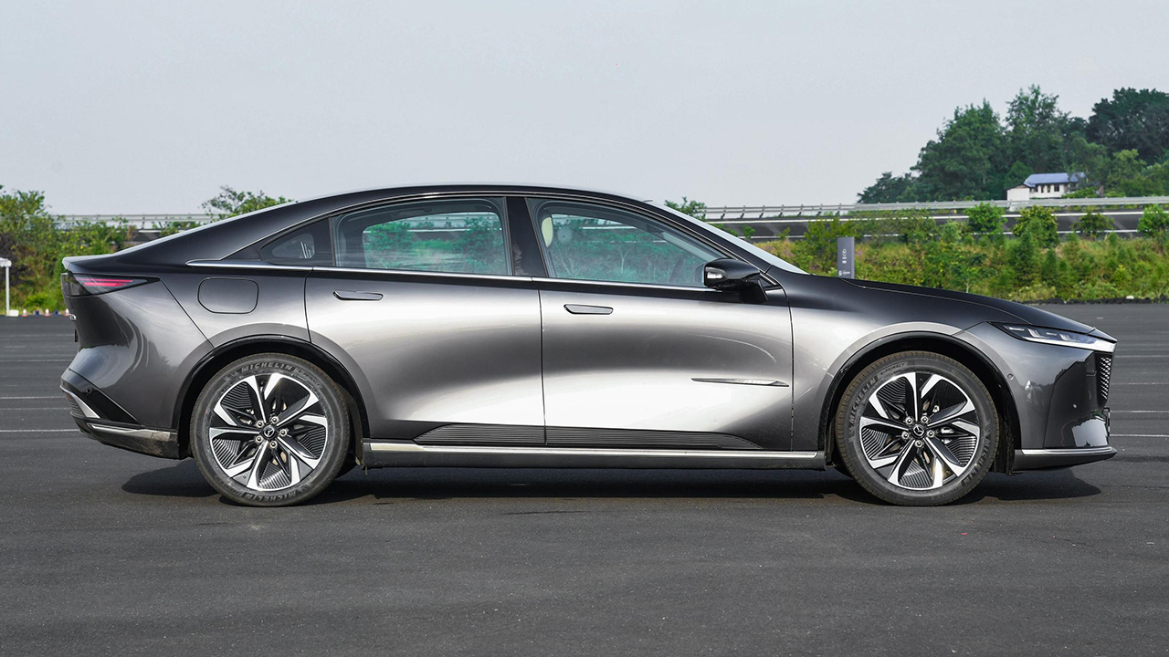 Mazda EZ-6 EV 480 Smart gray - фото 6