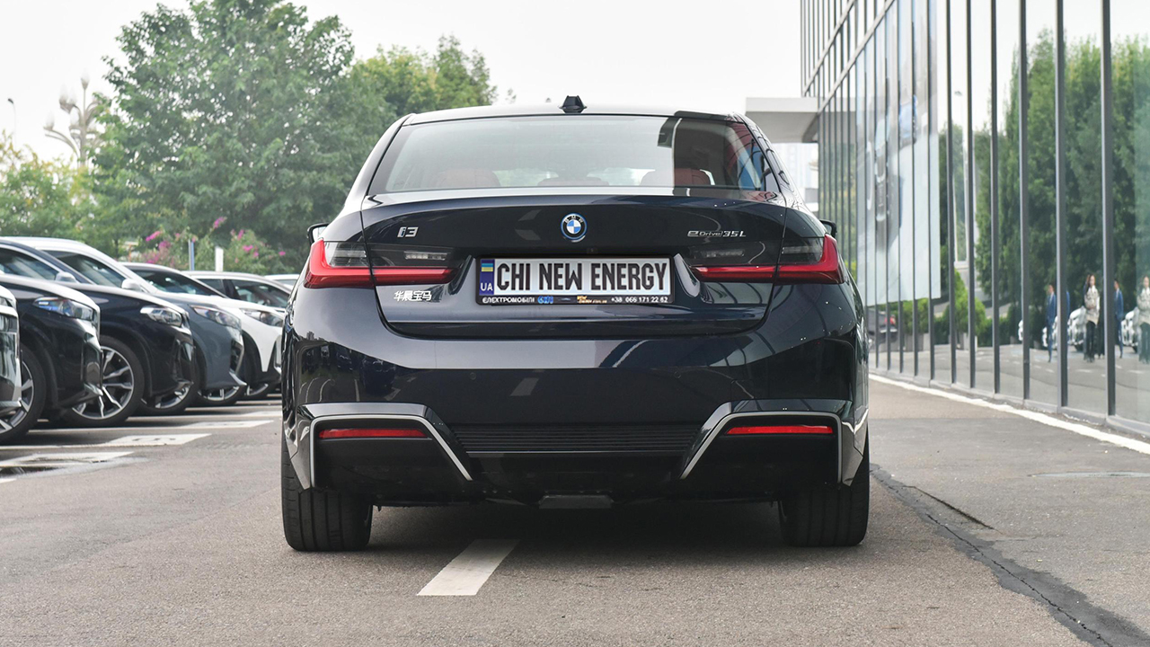 BMW i3 eDrive 35L black - фото 4
