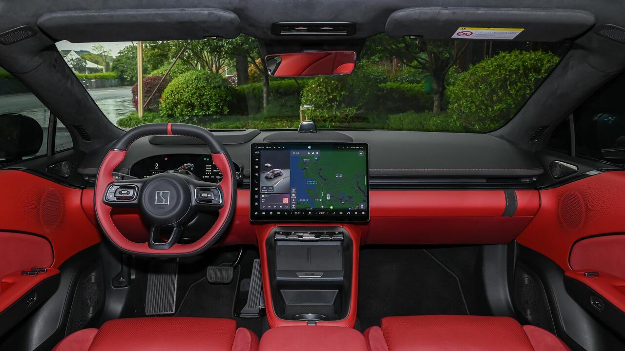 Zeekr 007 GT 4WD Smart 100 kWh black - фото салон 3